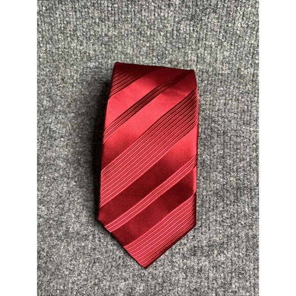 DONALD J TRUMP Signature Collection  Men’s Neck Tie Red Striped Tie - Picture 1 of 4
